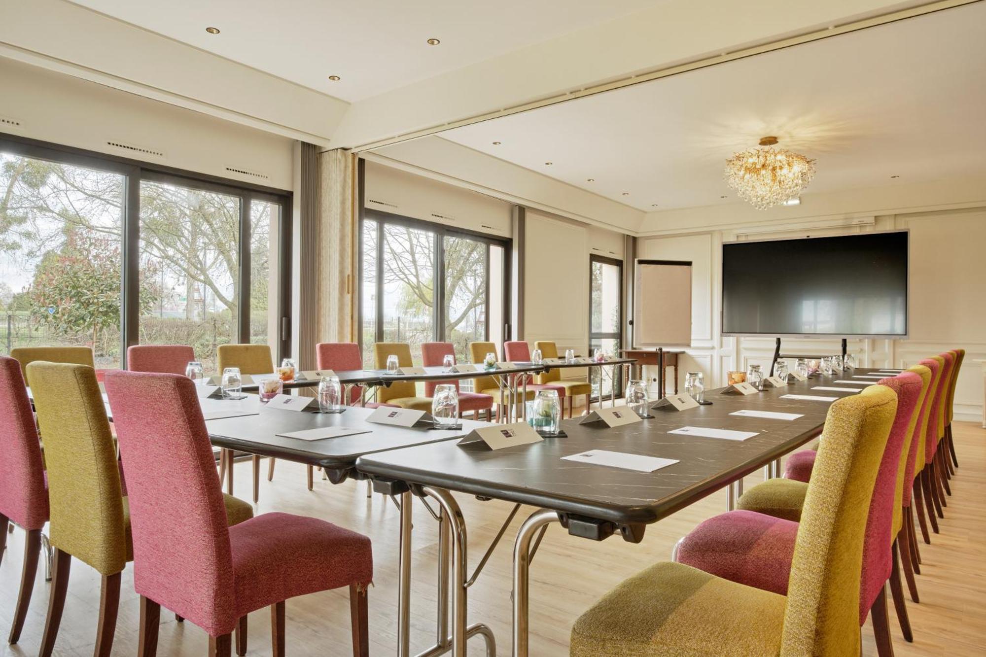 Hotel Restaurant Crystal エルスタン エクステリア 写真